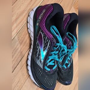 Brooks Women's Running Shoes - Black and Purple